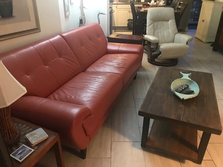 2- Level Cabana Unit
With Extra Full Size Futon - Marco Island, FL