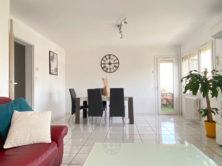 Appartement Lumineux Et Spacieux - Le Pradet