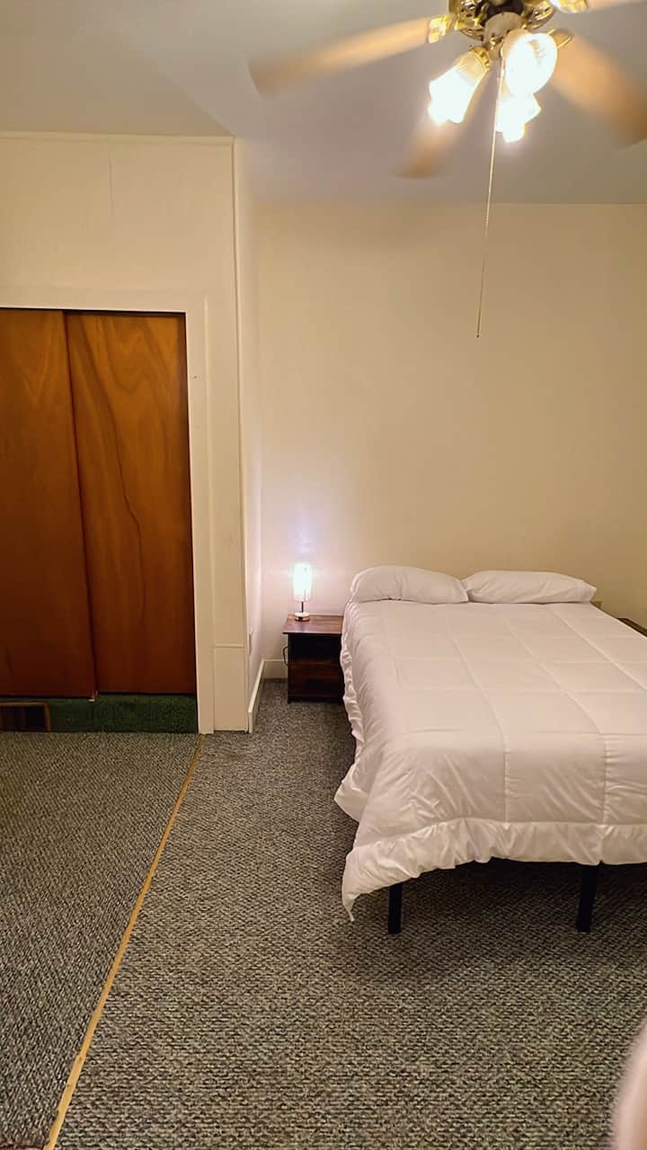 საძინებელი 1