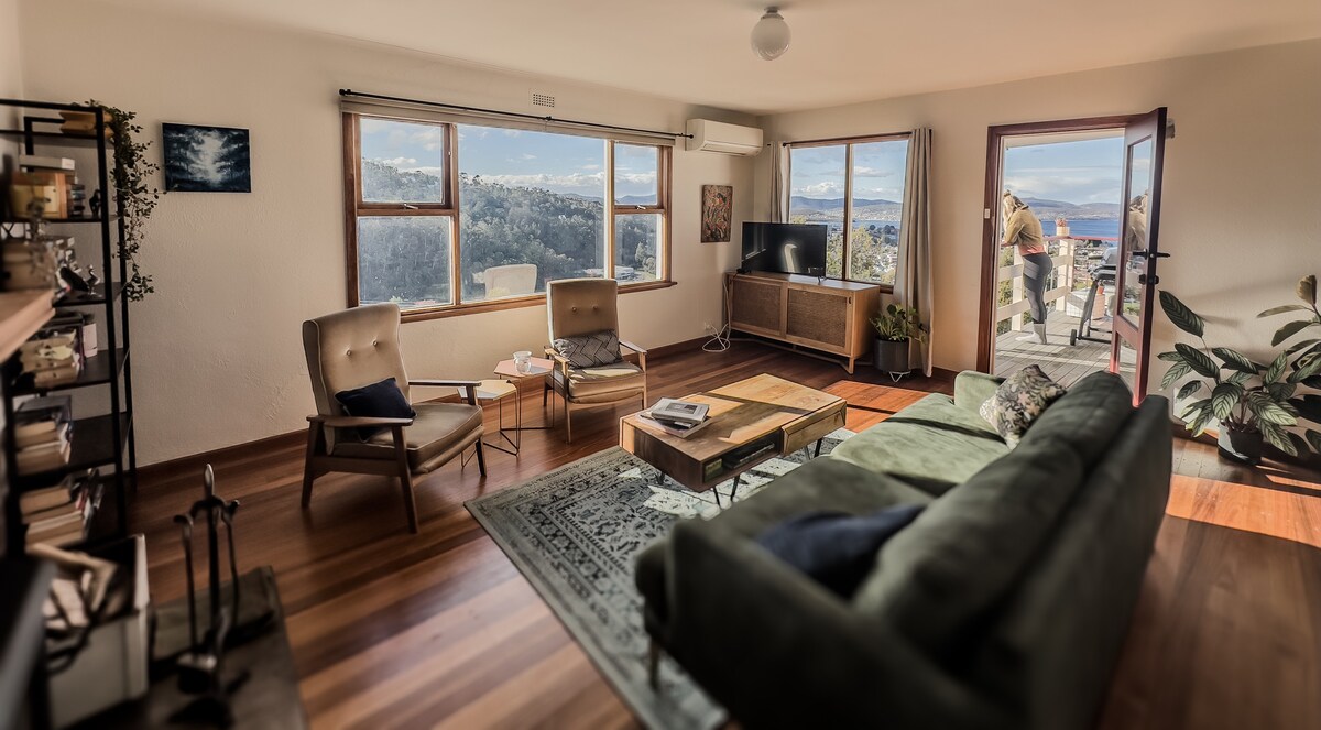 Popular Airbnb listing: The look-out in South Hobart