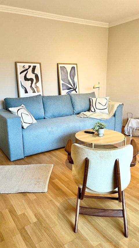 Central, parking, up to 6 guests with garden