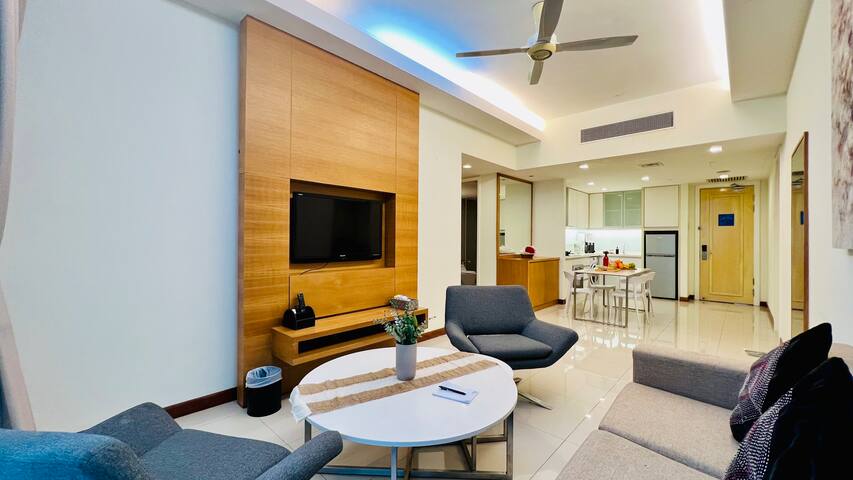 ⁨Zen Glo Lot 163⁩ managed Airbnb listing 1