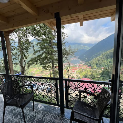 Apartment with views of Lake Uzangöl