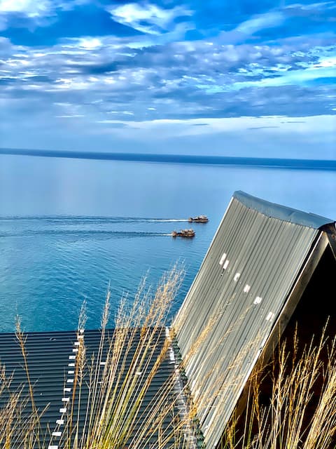 Bungalow with sea view 1