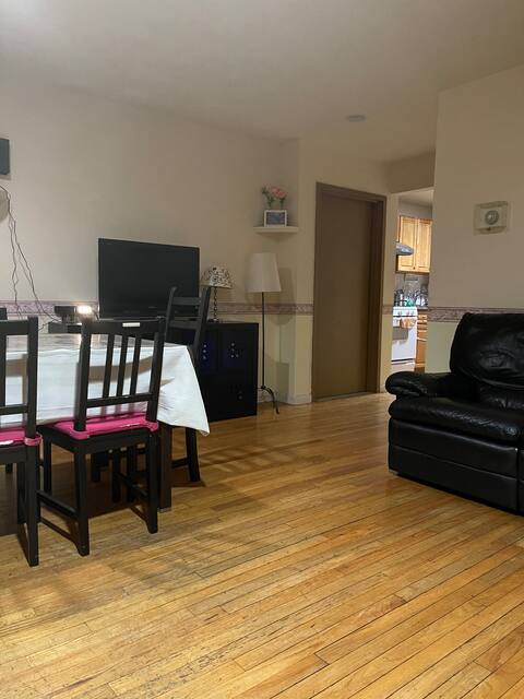 Sunnyhome1A(Located in Flushing)