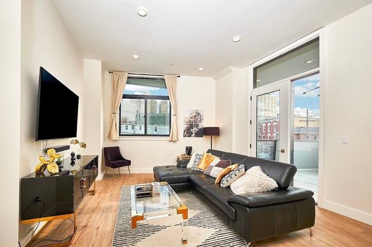 Luxury living NJ 15 min-NYC gallery image 2