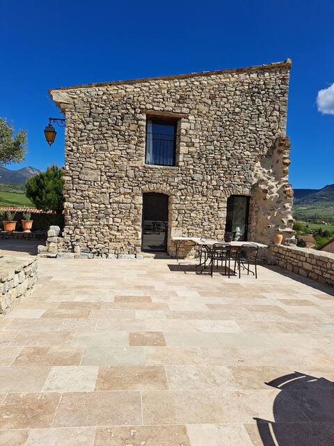 Atypical house of the Castle.