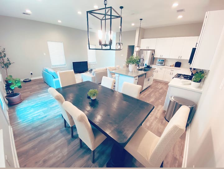 Hidden Gem - Gated Community Near Dt, Iah & Pass6 - Houston, TX