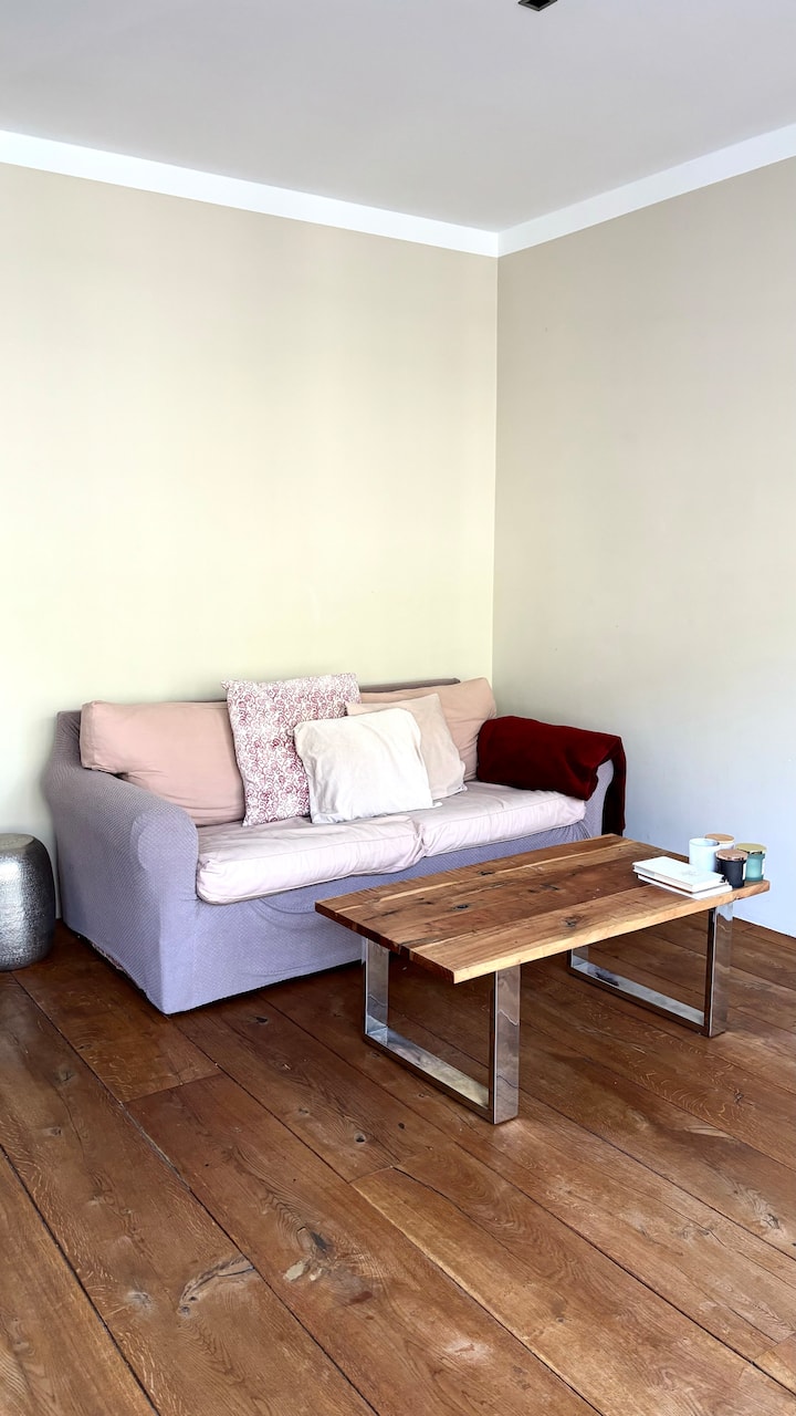 Central Canal View Apartment - Amsterdam