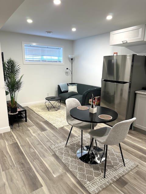 Successful Airbnb property: Geo's Cozy Spot in Harbour Landing