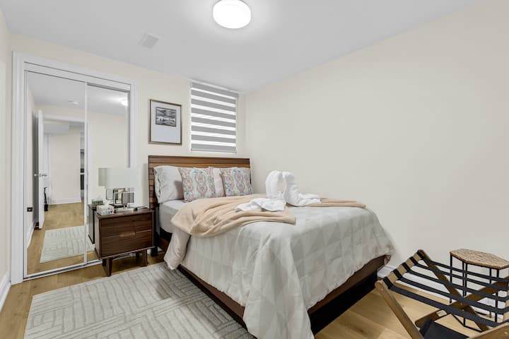 Inviting 2br Milton Basement Near Downtown - Milton
