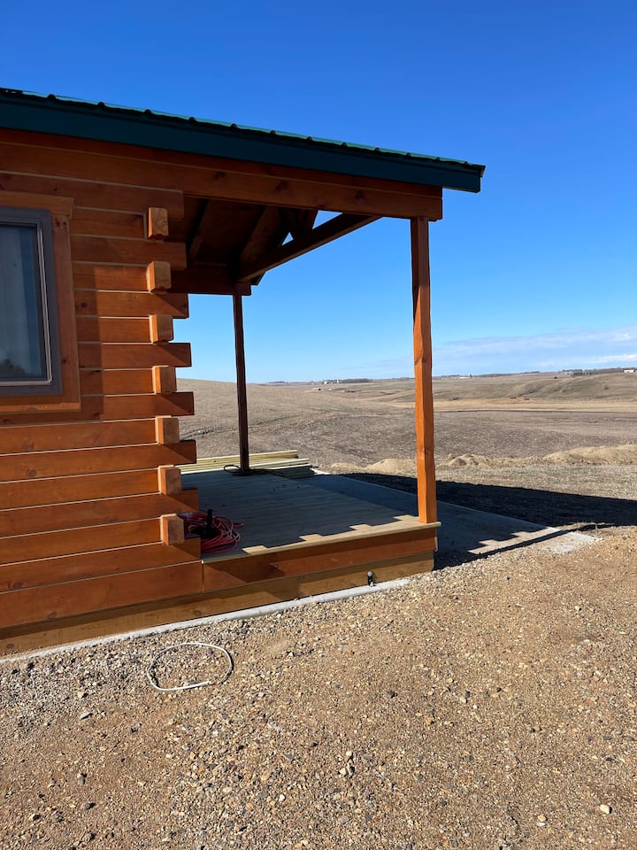 Luxury Prairie Cabin 2 with Hot Tub