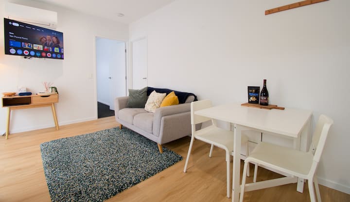 Buddina Beachfront | Breakfast And Bikes Included! - Sunshine Coast