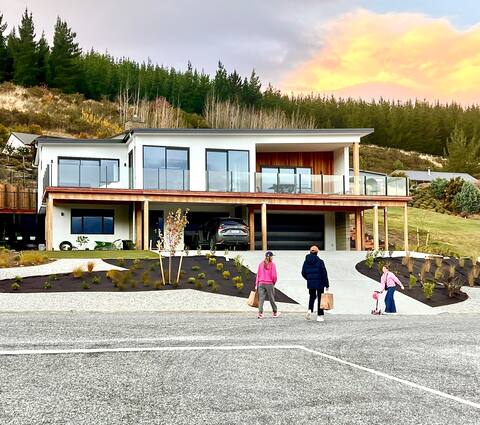 Brand new home - amazing views