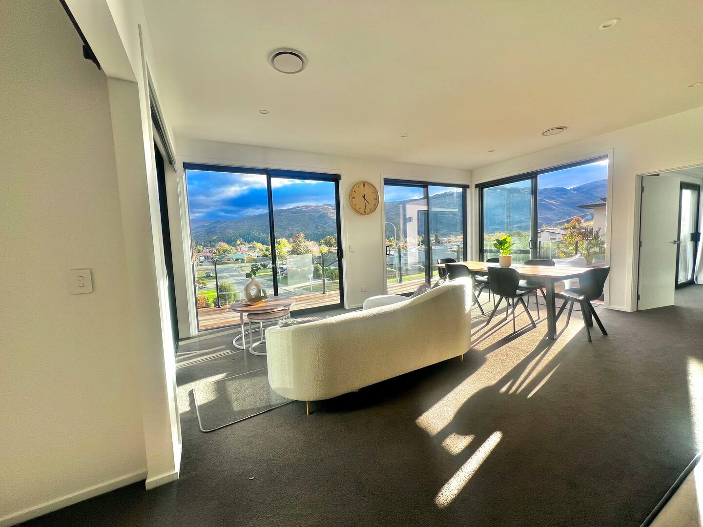 New Home - Amazing Views 3
