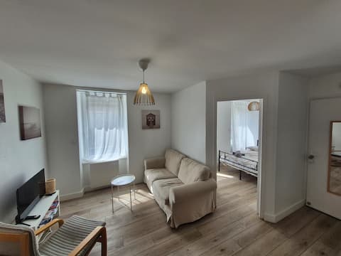 Entire accommodation for 2 people (self access)