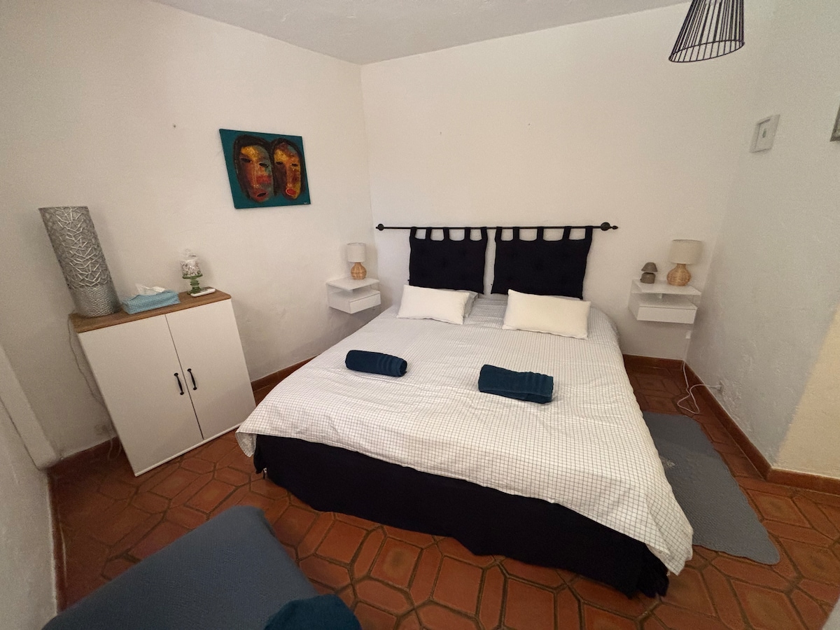 غرفة النوم 2