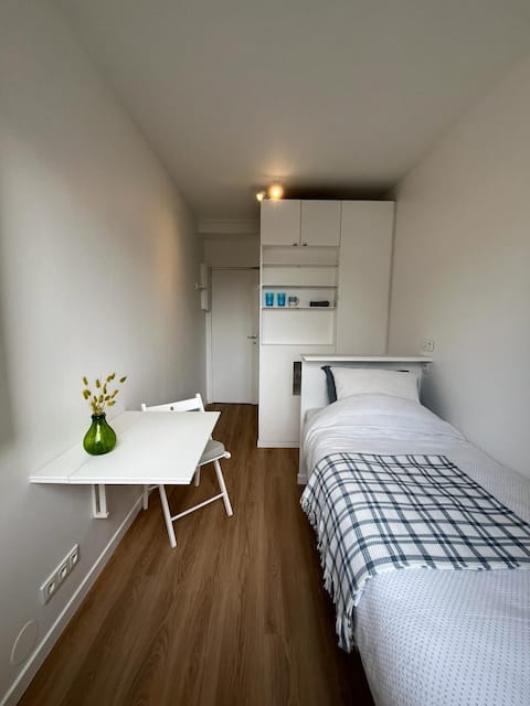 Quiet studio room