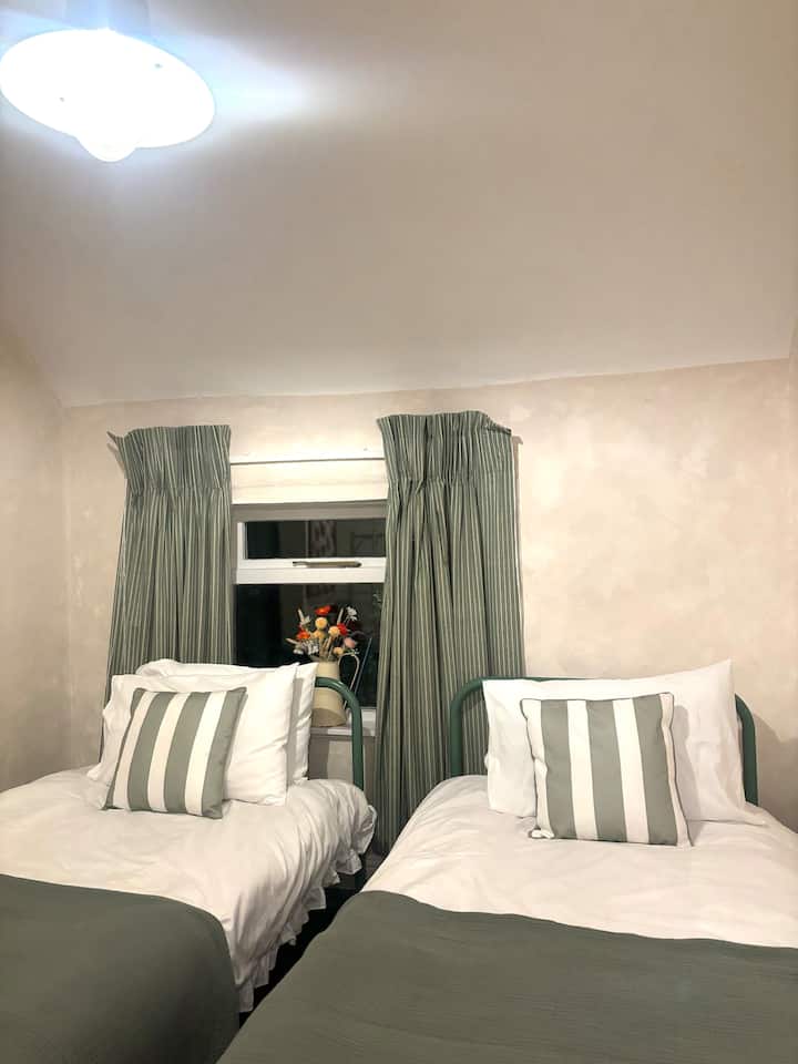 საძინებელი 2