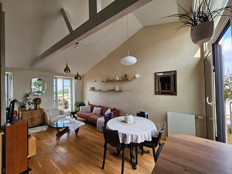 Popular Airbnb listing: Chic rooftop, terrace and view, 15 minutes from Paris in Romainville