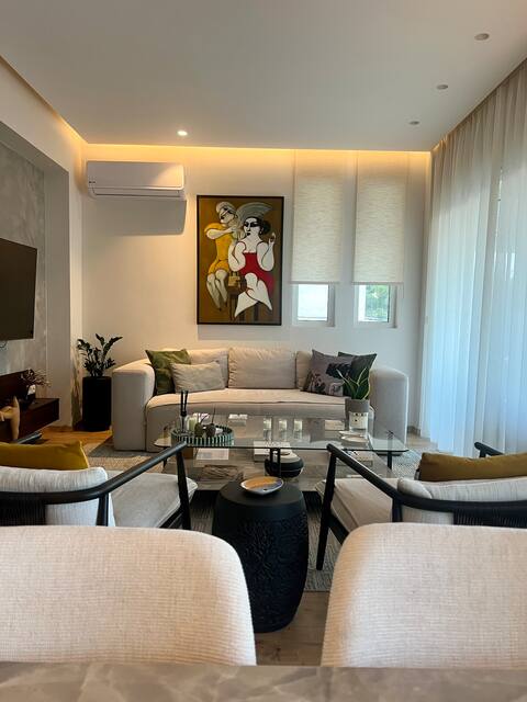 Vouliagmeni Majesty luxury Home with Terrace Views