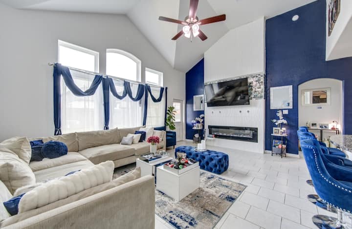 The Delux House - Baytown, TX