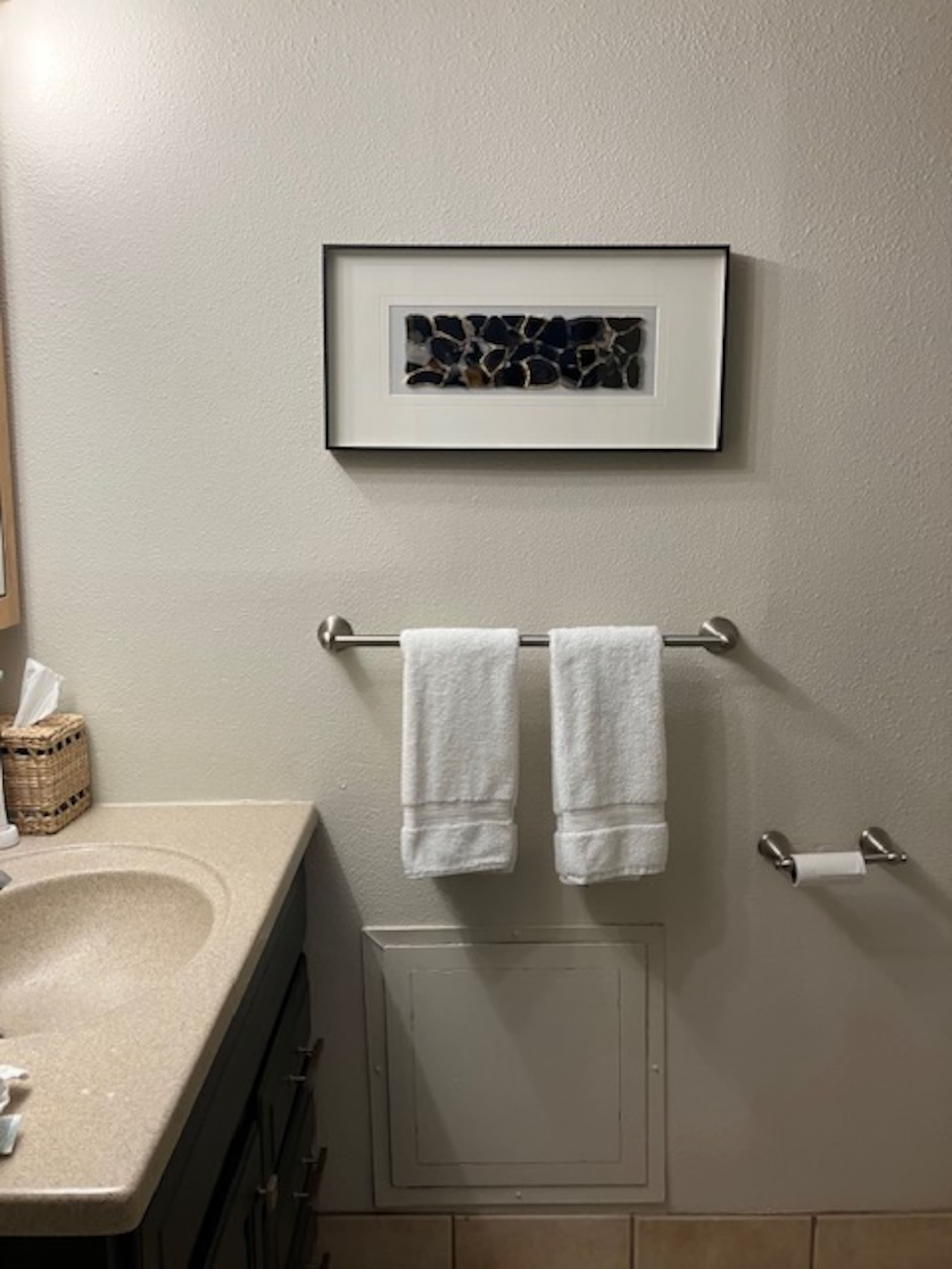 Condo in Lahaina · ★4.96 · Studio · 1 bath - Image 19