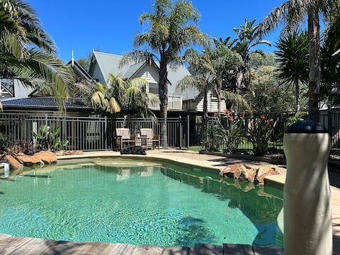 Successful Airbnb property: Coastal Sorrento Getaway | Pool, Spa, Central in Sorrento