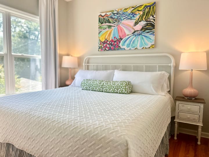 You'll find a subtle beach umbrella theme to evoke nostalgic vibes, transporting guests to a bygone era of carefree days and whimsical adventures.