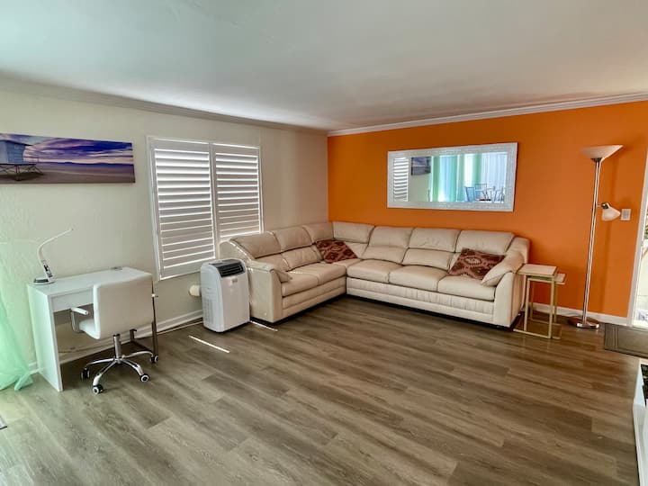 1br/1ba | Ocean View | Prime Location | Balcony | - San Clemente, CA