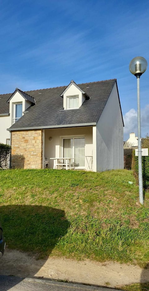 house with pool
2 nights minimum