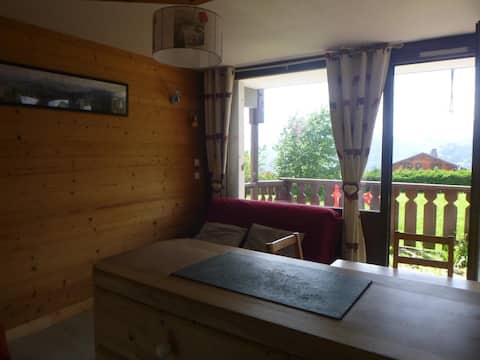 Top performing Airbnb: Le Cernix Apartment. Cohennoz. in Crest Voland