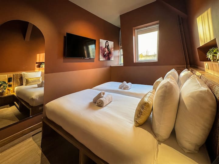 Twin Room - Amsterdam