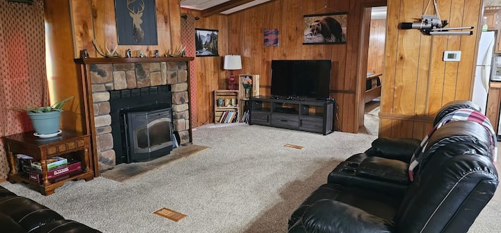 The Hangout-peaceful Ozark Hideaway - Flint Creek Water Park, Colcord