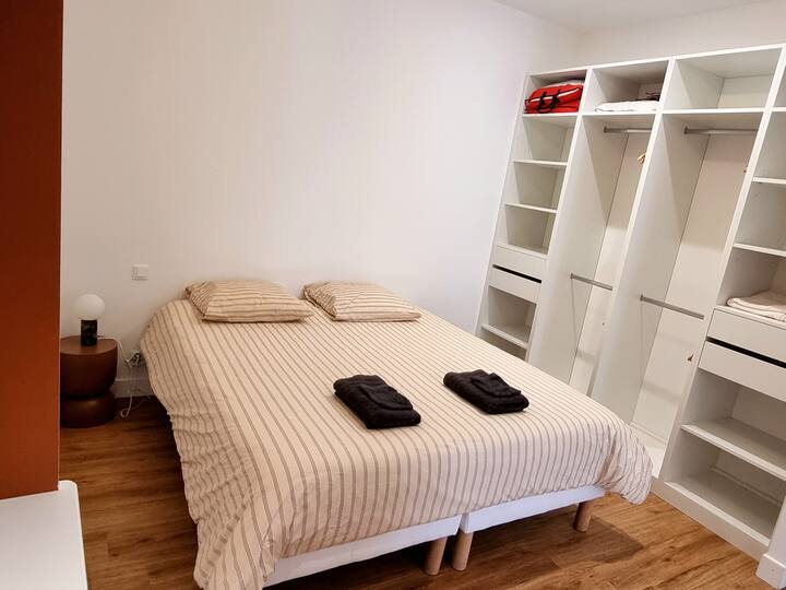 غرفة النوم 2