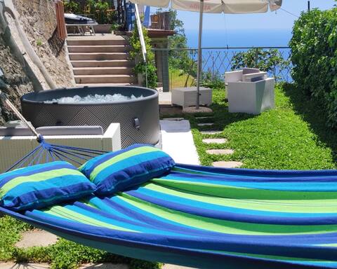 Villa del Moro Mediterranea - De Vivo Realty