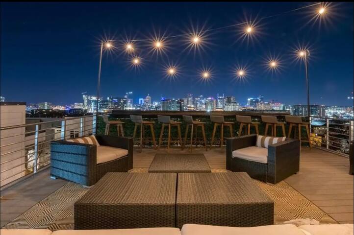 Skyline Hideaway-12 South, Nashville-2025 Remodel gallery image 2