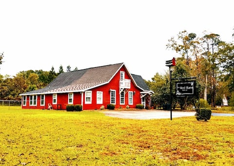 The Red Barn | Unique Southern Escape.
