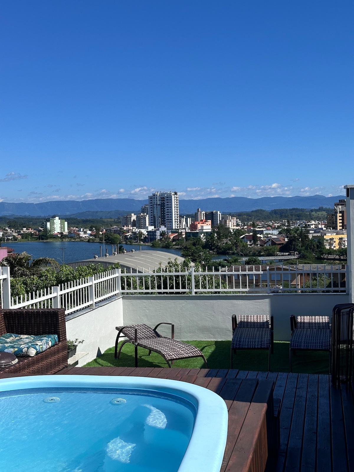 The Centrale Penthouse with a View in Manhattan, New York City - Green Penthouse View Apartments With A View