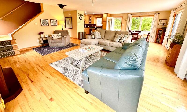 Bent Brook Beach House gallery image 2