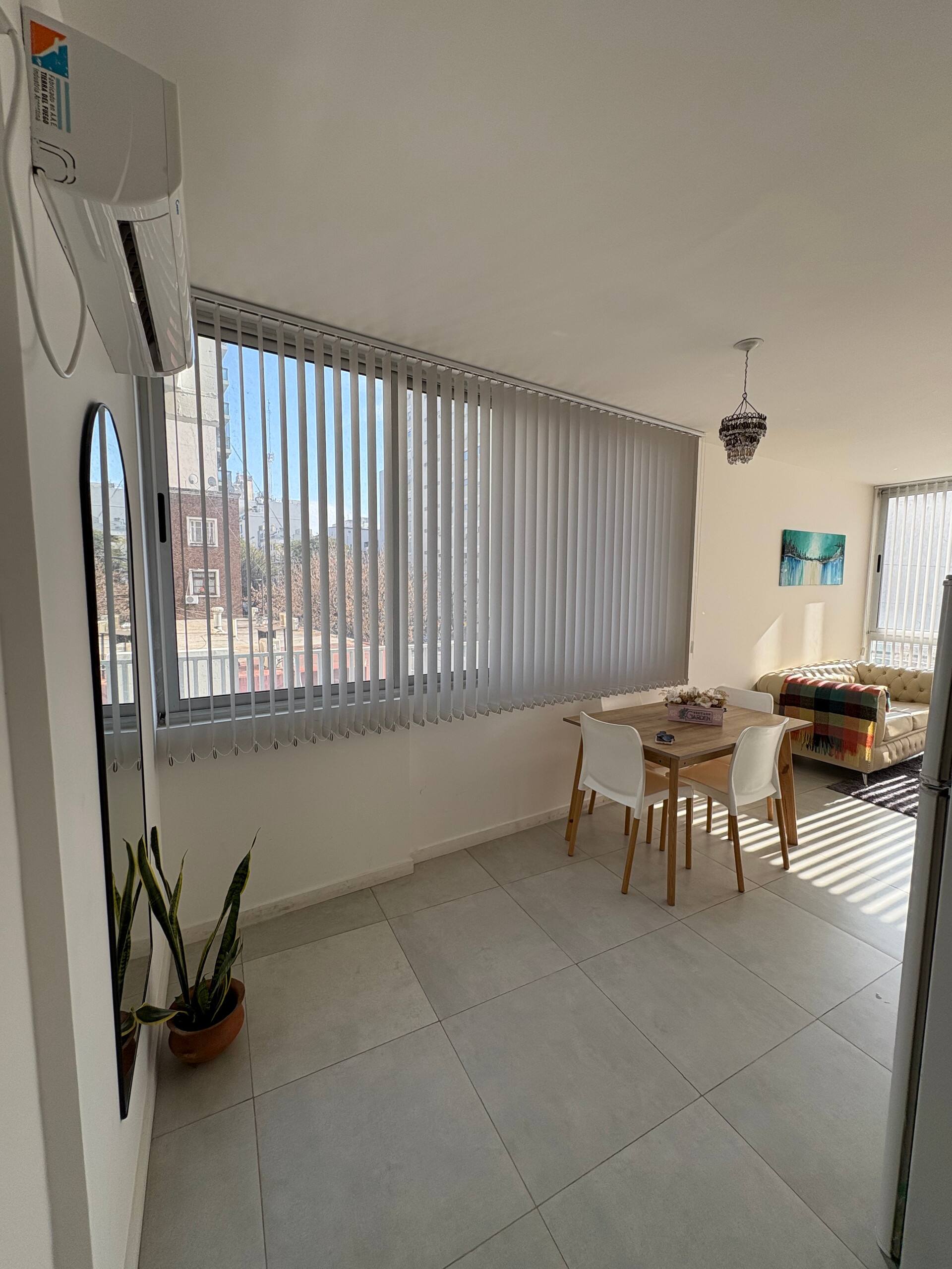 One-bedroom apartment in Monserrat