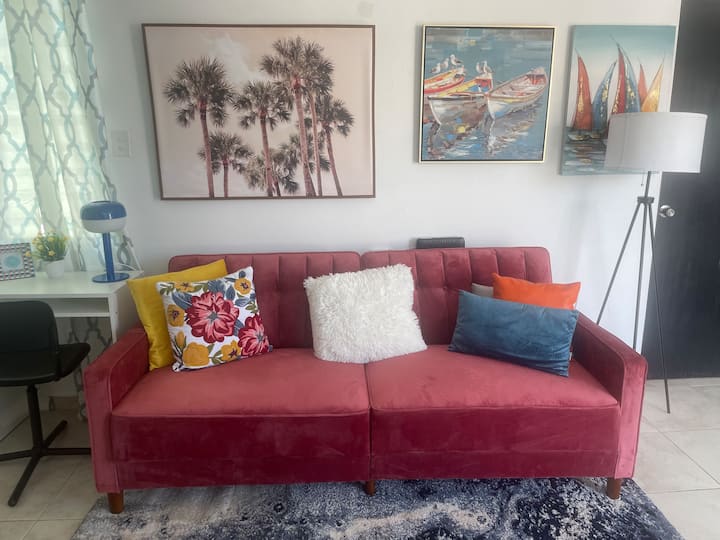 3-bd Coastal Charm In The City - San Juan