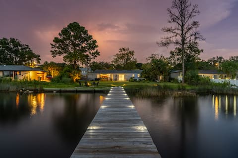 Successful Airbnb property: Riverfront Property in Highlands