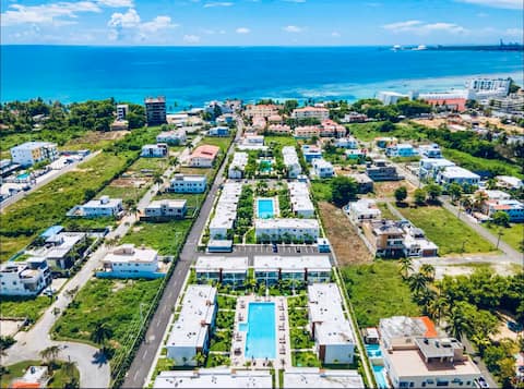 2-level Townhouse (2br & 2b in Gated Community)