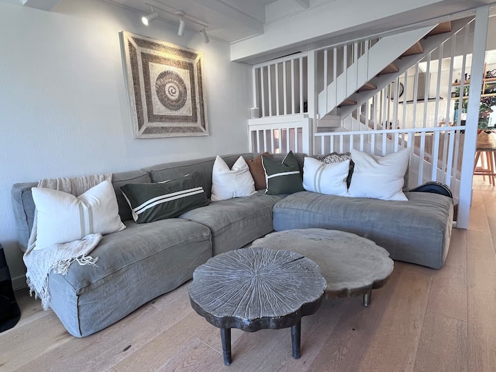 Cozy Bright Beach Home in Sunshine Beach, Noosa