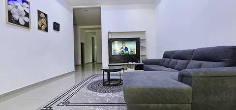 Qis Homestay Aircond + Xbox One