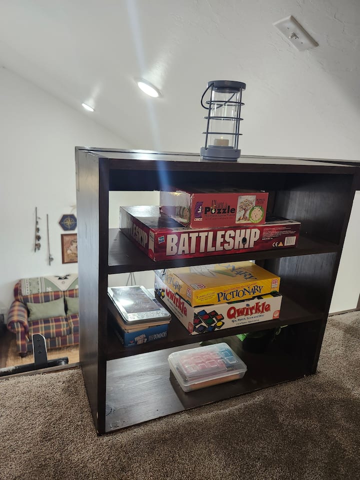 The cottage is stocked with a variety of games to keep your group entertained for hours—no screens needed! Whether it’s a friendly competition or a laugh-filled family night, you’ll have plenty of options to make lasting memories together indoors.