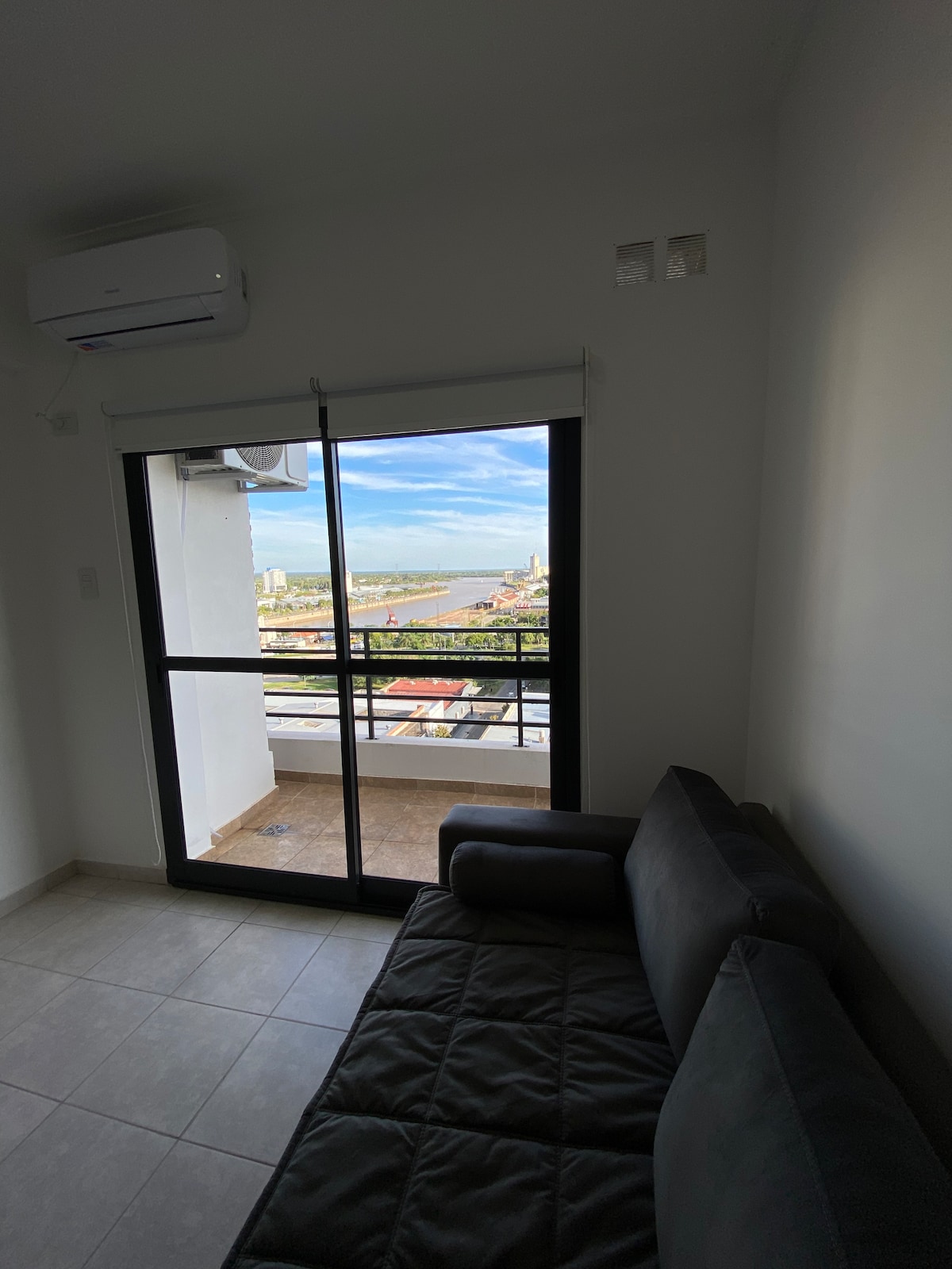 Popular Airbnb listing: Downtown apartment with garage, Santa Fe in Santa Fe