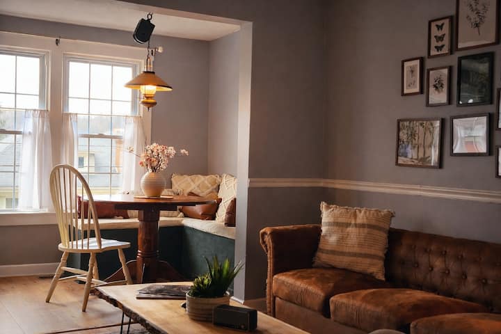 Hillside Cottage Near Downtown • Fire Pit & Patio - モーガンタウン, WV