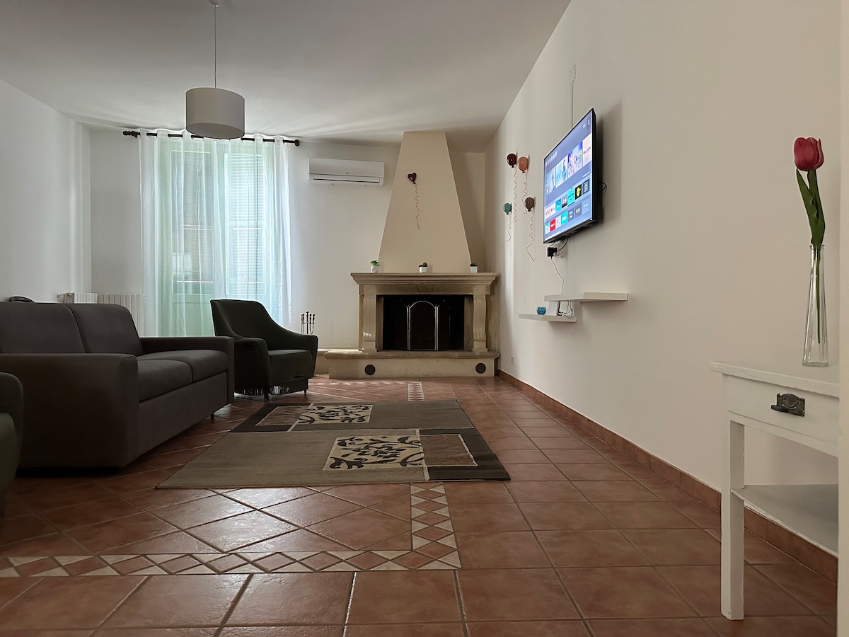 Top performing Airbnb: Palazzo dei Pavoni Vacation Home in Brindisi